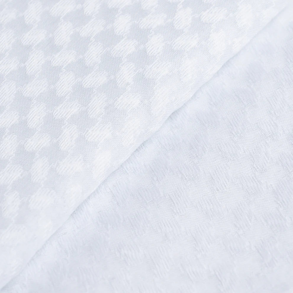Elegant White Ghutra / Shemagh