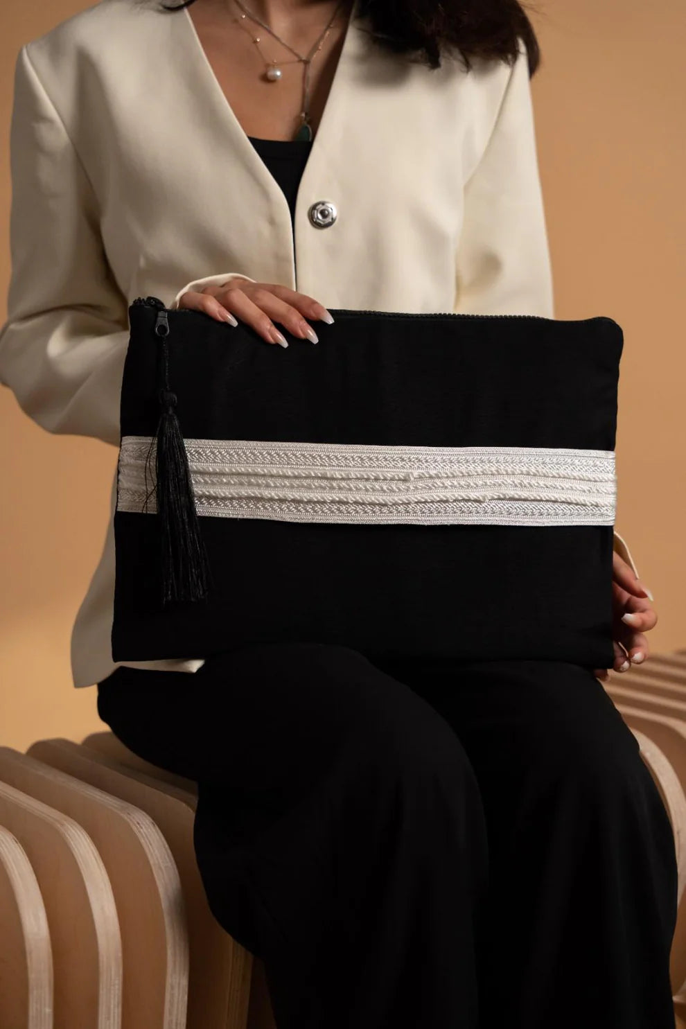 Turath Bag - Bisht
